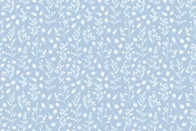 Behang Delicate veldbloemen op een blauwe achtergrond