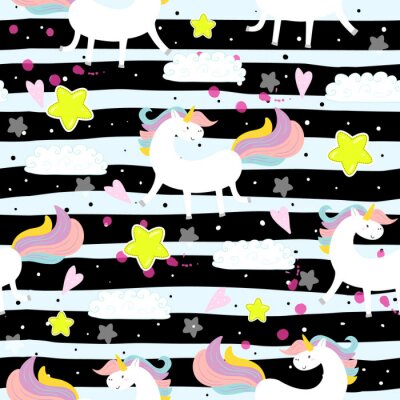 Behang Eenhoorns op een zwart-wit gestreepte achtergrond