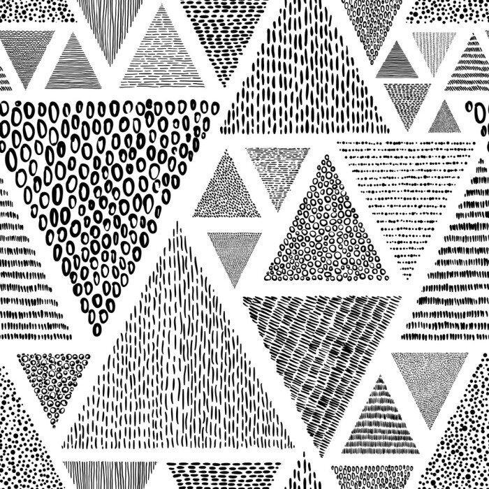 Behang Handgetekende driehoeken in doodle stijl naadloos patroon. Zwart-wit print voor textiel. Etnische en tribale motieven.