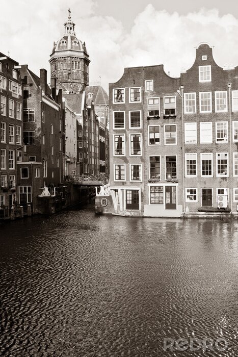 Behang Zwart-wit zicht op de gebouwen van Amsterdam