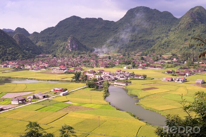 Canvas Bacson Valley in Vietnam