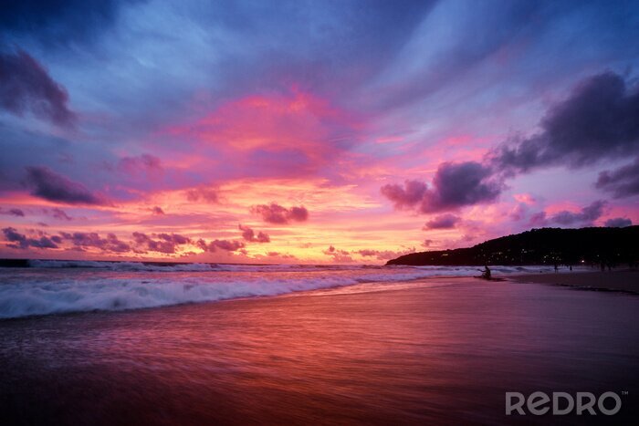 Canvas Beautiful landscape. Sunset on the sea shore.