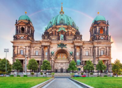Canvas Berlijnse architectuur en regenboog