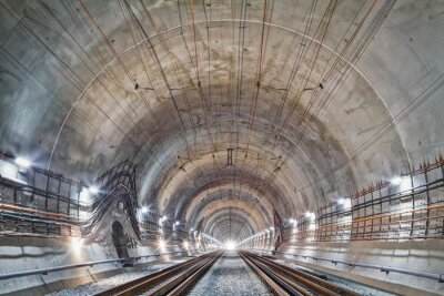 Betonnen metro tunnel