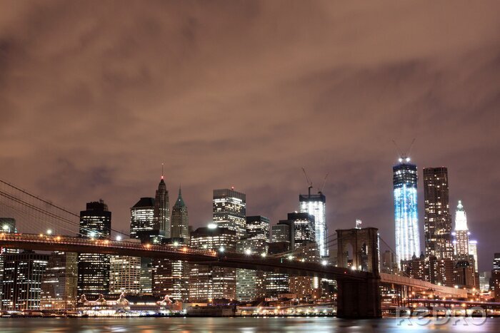 Canvas Bewolkte nacht en New York City