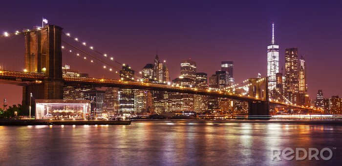 Canvas Brooklyn Bridge en Manhattan bij nacht, New York City, Verenigde Staten.