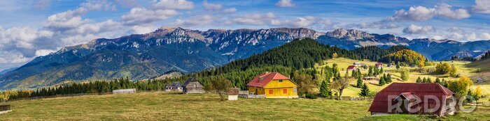 Canvas Bucegi bergen gezien vanaf Fundata vilage, Brasov, Roemenië