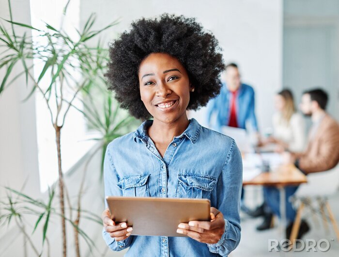 Canvas business businesswoman leader executiv meeting office tablet smiling portrait