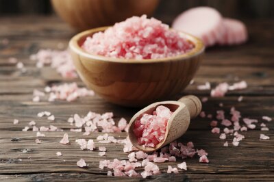 Canvas Concept van spa-behandeling met roze zout
