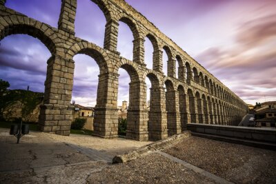De beroemde oude aquaduct in Segovia, Castilla y Leon, Spanje