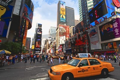 Canvas De beroemde Times Square op Mid-town Manhattan - een brede kijkhoek