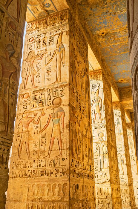 Canvas De gebeeldhouwde kolommen