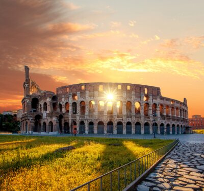 Canvas De zon schijnt door het Colosseum