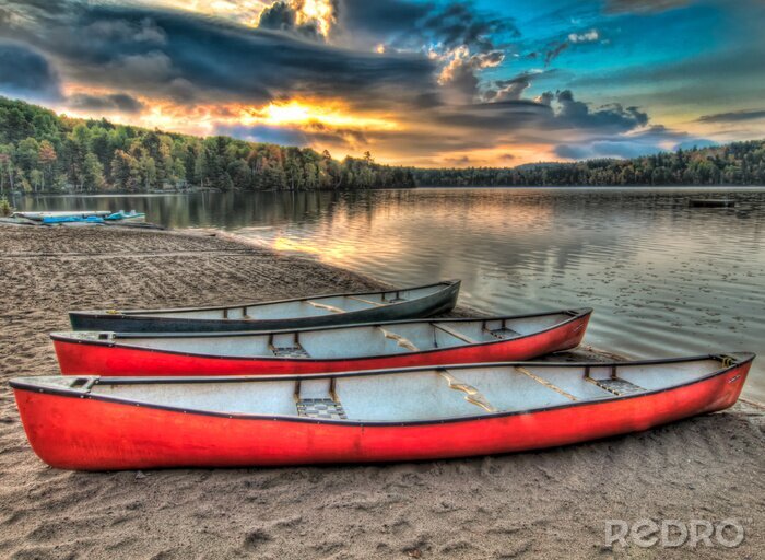 Canvas Drie Kano Naast Een Meer