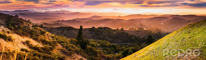 Canvas Expansive panorama in Santa Cruz mountains, with hills and valleys illuminated by the sunset light; San Francisco Bay Area, California
