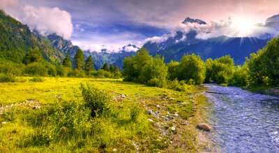 Canvas Fantastisch landschap met een blauwe rivier in de bergen