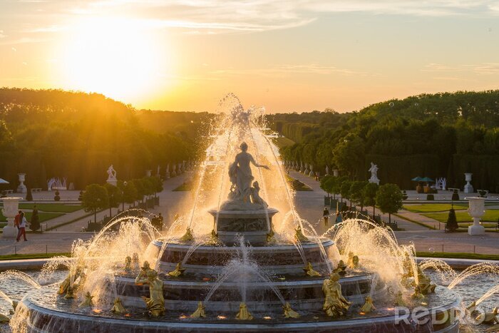 Canvas Fontaine de Versailles sur un coucher de soleil