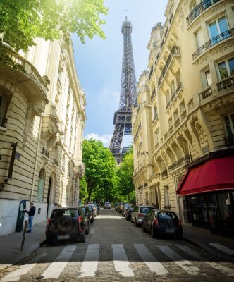 gebouw in Parijs in de buurt van Eiffeltoren