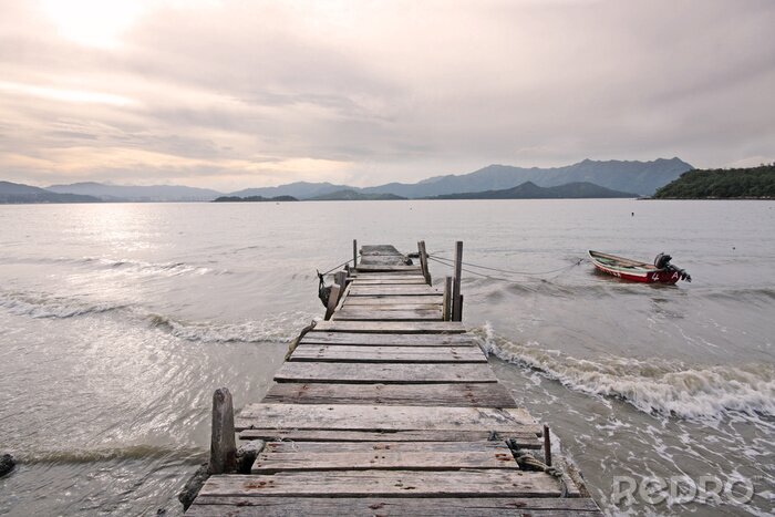 Canvas Golven op een meer in de bergen