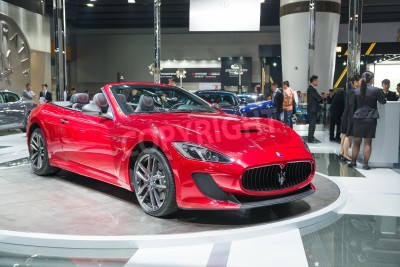 Canvas GUANGZHOU, CHINA - 25 november: super auto's van Maserati, gepresenteerd op de 12e China International Automobile Exhibition van Guangzhou op 25 november 2014 in Guangzhou, Guangdong, China.