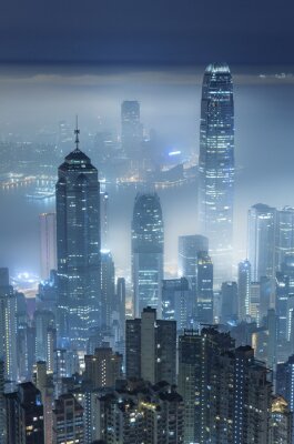 Hong Kong 's nachts in de mist