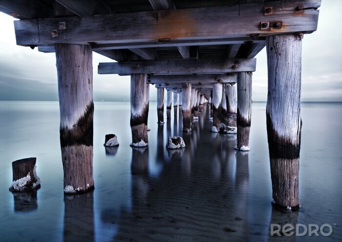 Canvas Houten pier in de ochtend