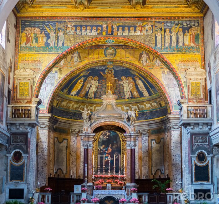 Canvas Interieur van de Romeinse kerk, Rome, Italië