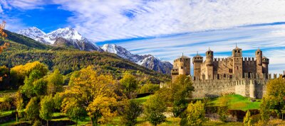 Italiaans landschapspanorama en kasteel
