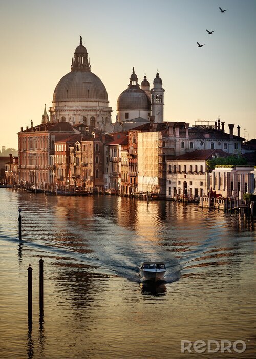 Canvas Jacht in de ochtend in Venetië