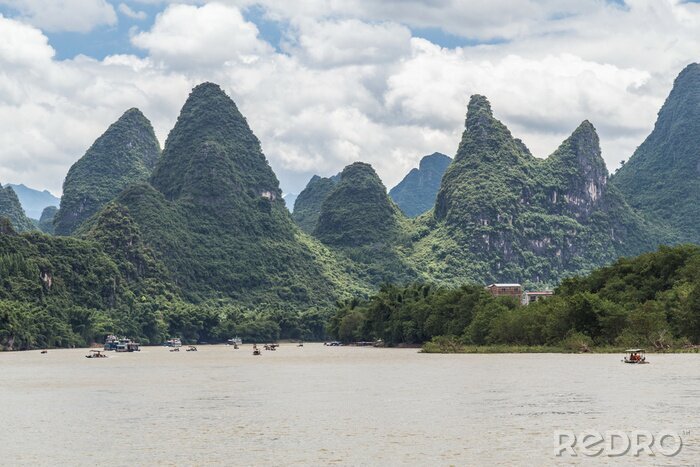 Canvas Karst bergen en kalksteen toppen van de Li-rivier in China