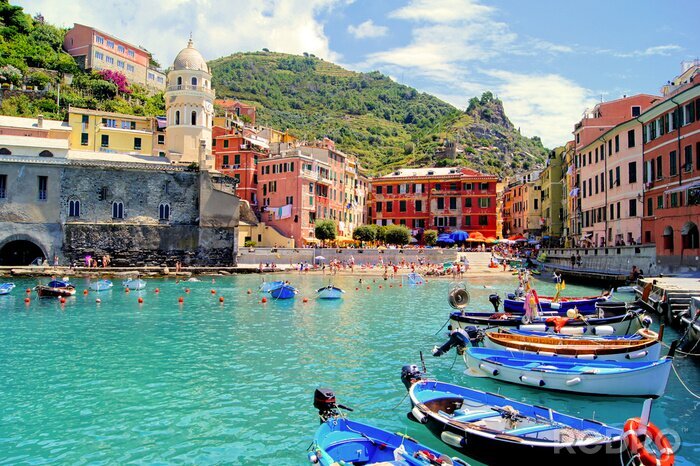 Canvas Kleurrijke haven van Vernazza, Cinque Terre, Italië