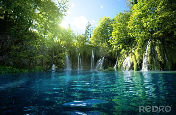 Canvas Kroatische oase met een waterval