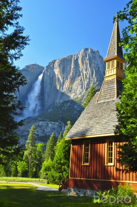 Canvas Landschap met een houten kerk