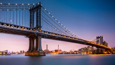 Canvas Manhattan Bridge in de schemering