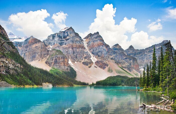 Canvas Mooie Moraine Lake met Rocky Mountains in Alberta, Canada
