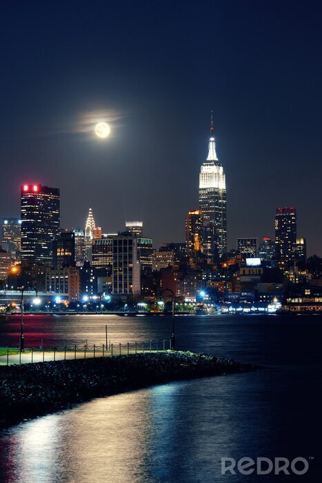 Canvas Moon Rise Manhattan