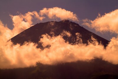 Canvas Mount Fuji in de wolken