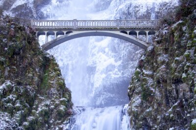 Canvas Multnomah Falls Bevroren