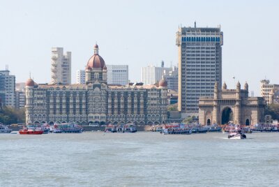 Canvas Mumbai, India gate