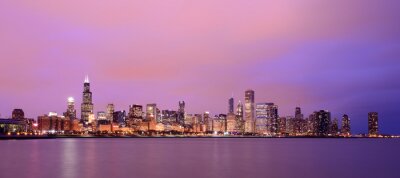 Paarse lucht op Chicago skyline