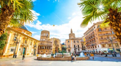 Canvas Panoramic view of Plaza de la Virgen (Square of Virgin Saint Mary) and Valencia old town