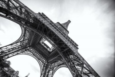 Parijs Eiffeltoren vanuit kikkerperspectief