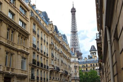 Parijse straten en de Eiffeltoren