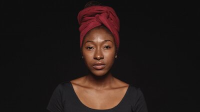 Canvas Portrait of an african woman in a headwrap