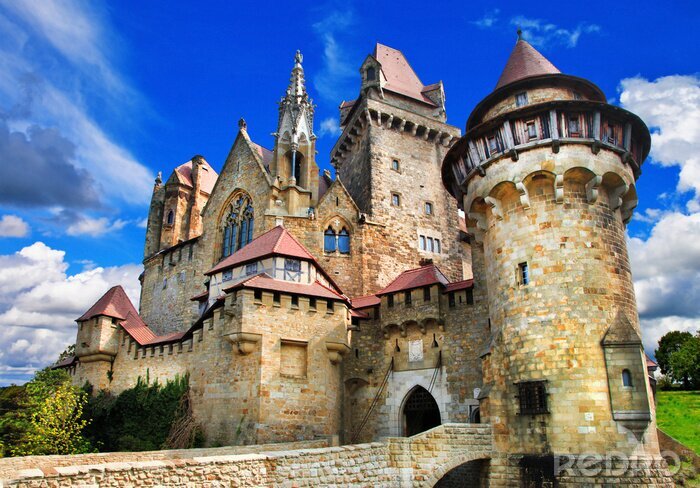 Canvas prachtige middeleeuwse kasteel Kreuzenstein, Oostenrijk