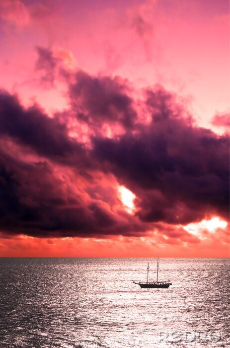 Canvas Roze lucht boven het water