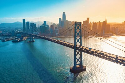 San Francisco Bridge op de achtergrond van de stad