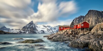 Canvas Scandinavisch landschap met huisjes aan zee