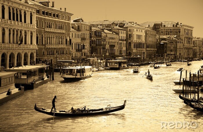 Canvas Skyline van Venetië in sepia kleuren