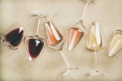 Soorten wijn in glazen